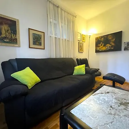 Urban Split- Free Parking Διαμέρισμα *
