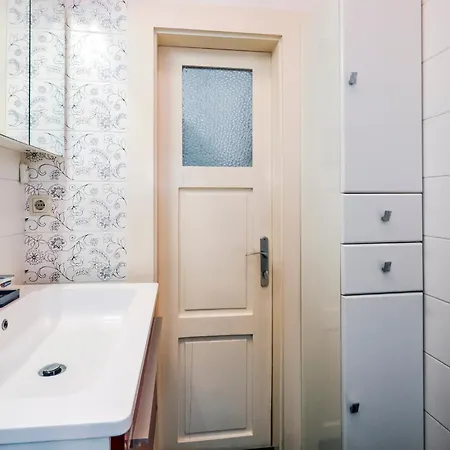 Urban Split- Free Parking Apartman *